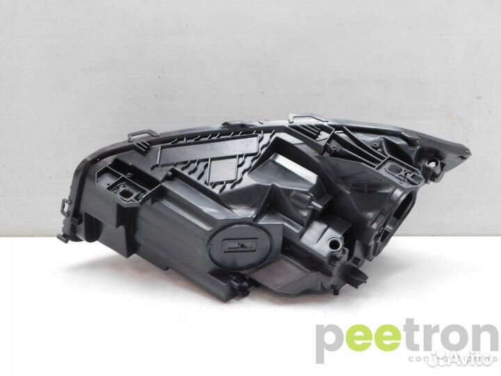 Б/У Б/У Корпус фары правой новая A1769066000