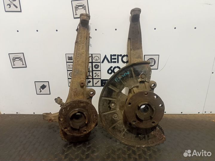 Кулак передний правый VW, Porsche 4.5 - 5.0