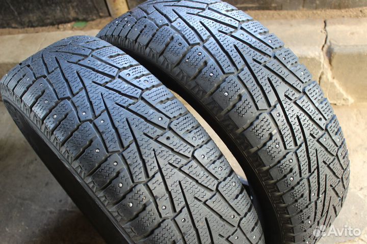 Roadstone Winguard WinSpike SUV 235/70 R16 106T