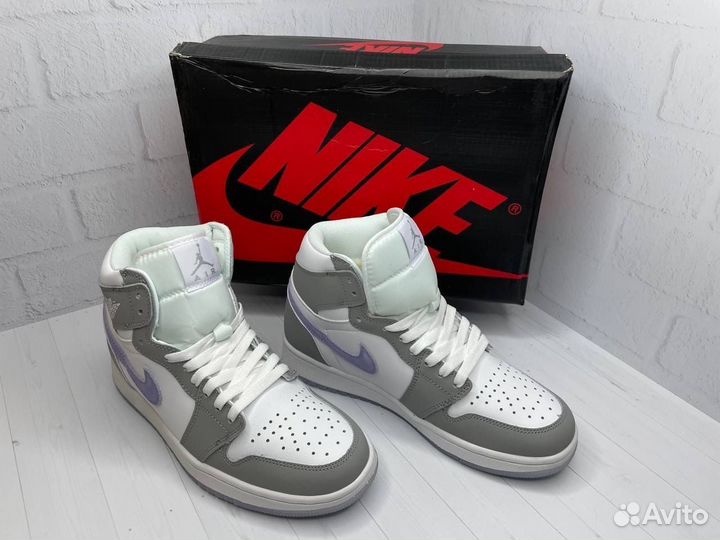 Кроссовки Nike Air Jordan 1 luxe