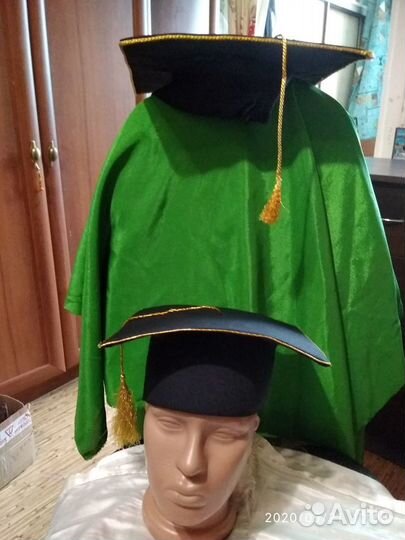 Шапочка бакалавра, академика, выпускника