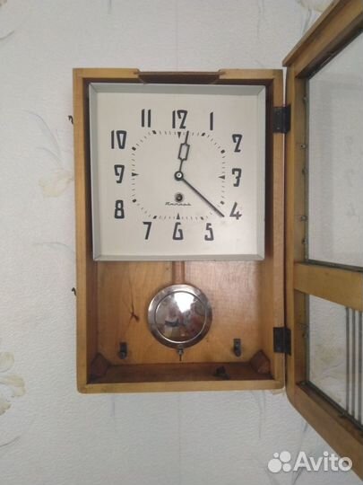 Часы настенные с боем