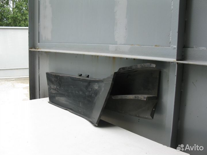 Продаю лонжерон левый LADA 2105