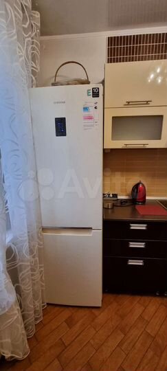 2-к. квартира, 56 м², 2/5 эт.