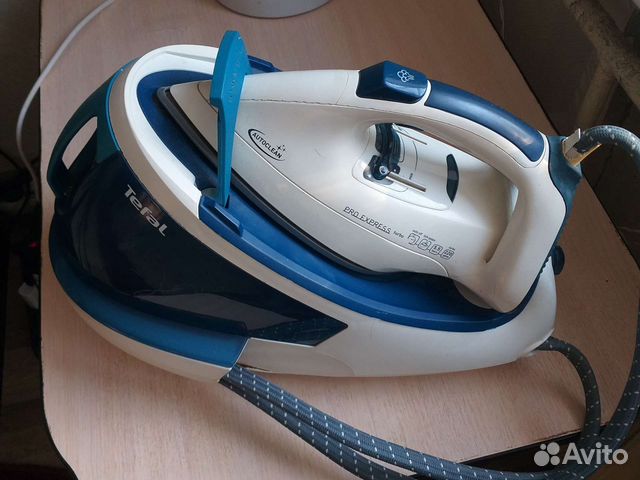 Утюг с парогенератором Tefal