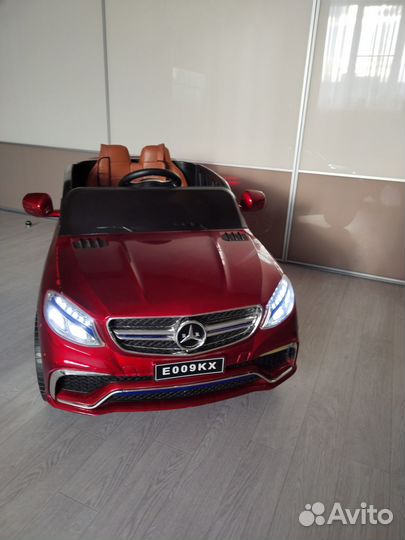 Детский электромобиль двухместный бу