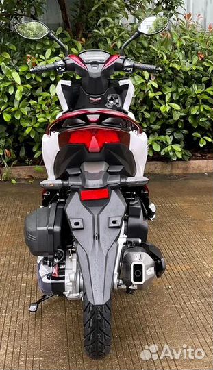 Скутер Vento Inferno - 170cc (replica Honda Click)