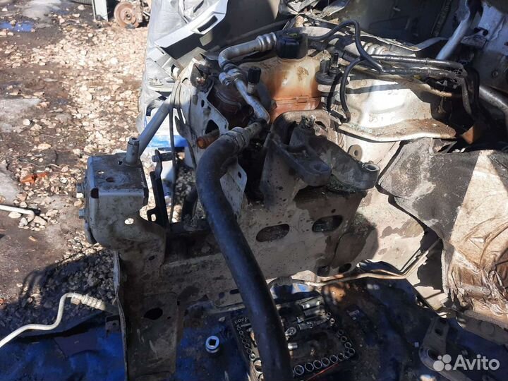 Передняя правая четверть Рено Сценик 3