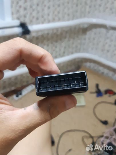 Перезодник тюльпан на телевизор