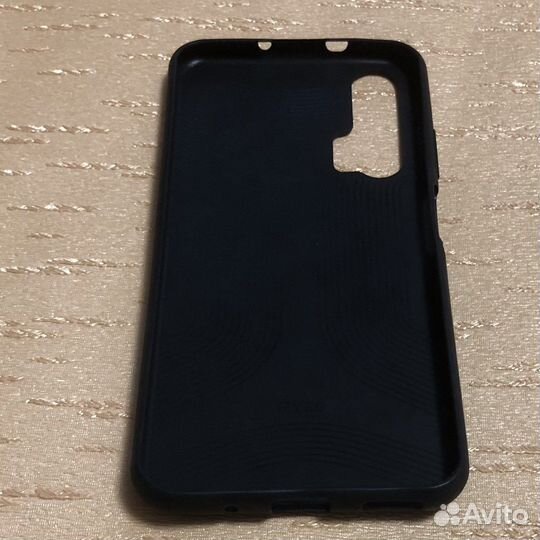 Чехол на Honor 20 pro черный