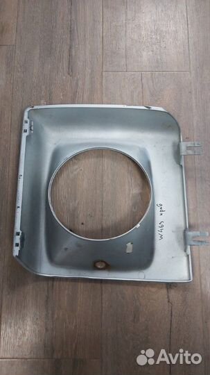 Накладка на фару правая Mercedes G 320 4X4 463