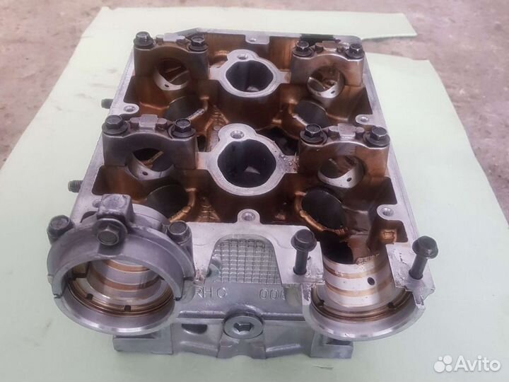 Головка блока цилиндров Subaru ej204 правая