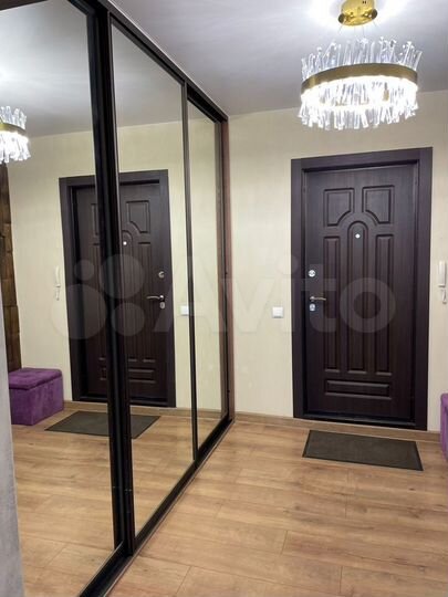 4-к. квартира, 70 м², 6/9 эт.