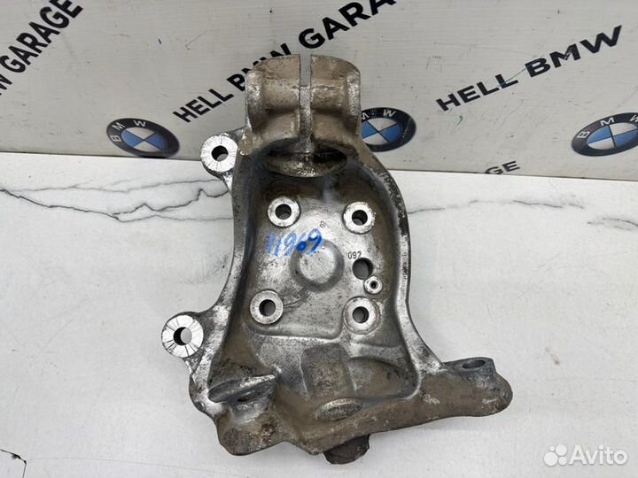 Кулак поворотный левый Bmw 7 E66 2005