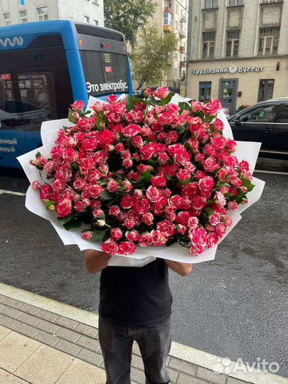 Букет кустовых роз