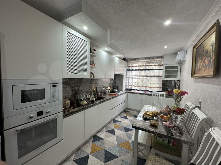 3-к. квартира, 67 м², 2/9 эт.