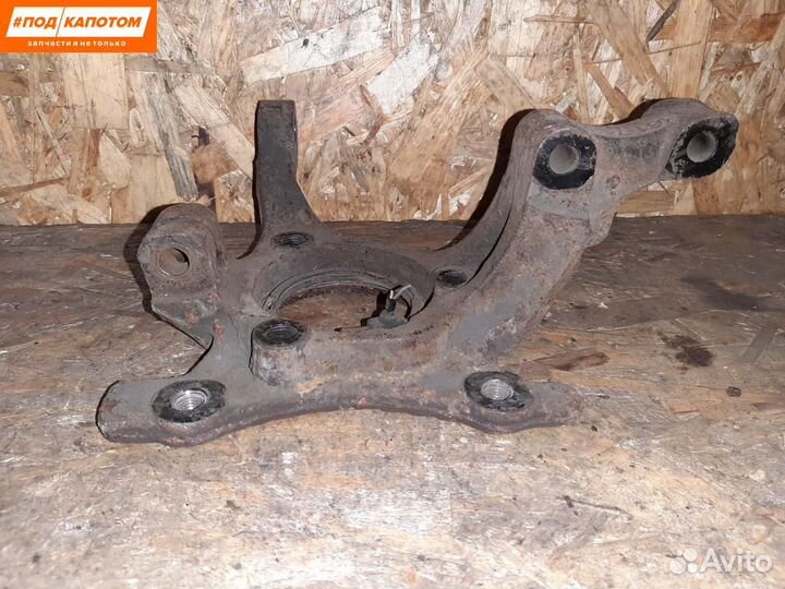 Кулак передний левый Opel Astra H (2004 - 2007)