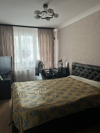 2-к. квартира, 55 м², 1/4 эт.