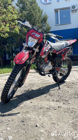 Кроссовый мотоцикл MotoLand XR250 lite