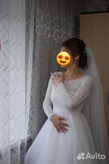 Свадебное платье