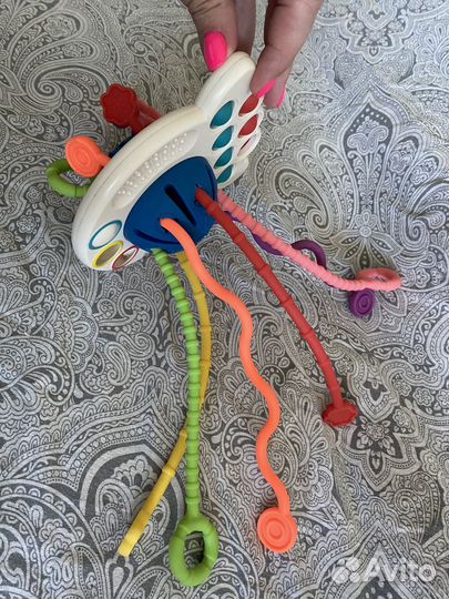 Развивающие игрушки для малышей