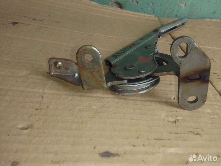 Рычаг стояночного тормоза Chevrolet Aveo T200