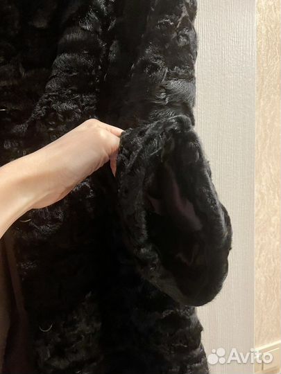 Шуба каракулевая