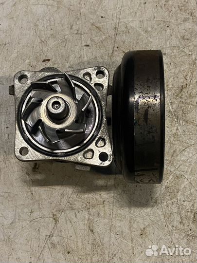 Mitsubishi lancer 10 Шкив помпы