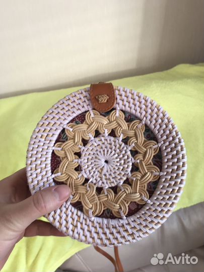Сумка из соломки плетеная