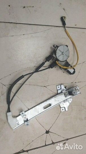 Стеклоподъемник электрический задний левый