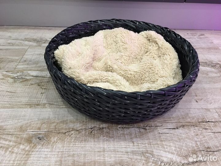 Лежанка для питомца