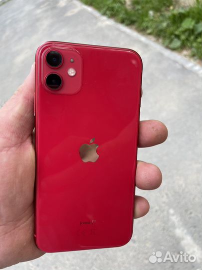 Телефон iPhone 11 128 gb red