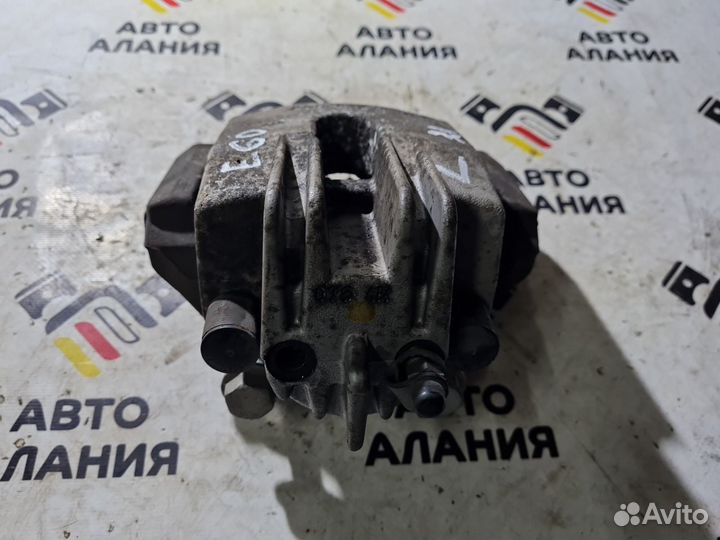 Суппорт задний левый Bmw 5 E60 N52B25 2006