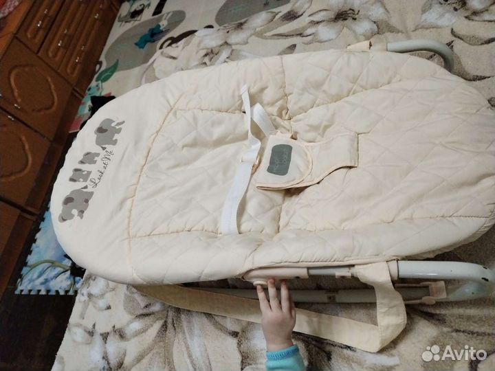 Шезлонг детский