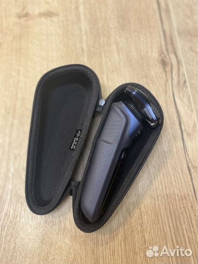 Электробритва Philips Series 5000 SkinIQ S5585/35