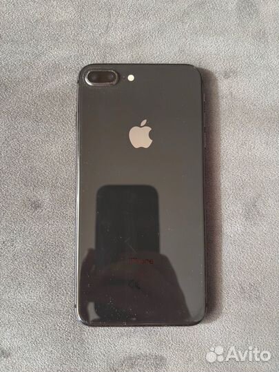 iPhone 8 Plus, 64 ГБ