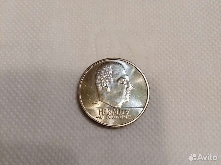 Монета 10 норвежских крон 1997 г