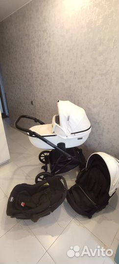 Продам коляску 3 в 1