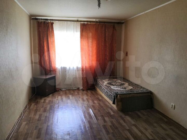 Комната 17 м² в > 9-к., 4/5 эт.