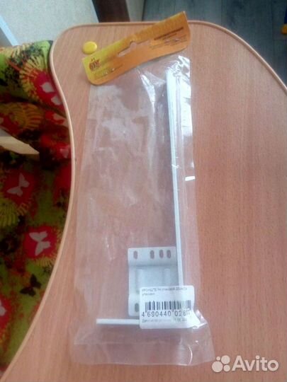 Кронштейн для карниза