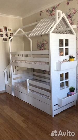 Детская кровать для двоих