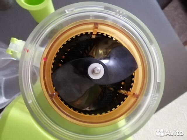 Соковыжималка Vitek VT-1602