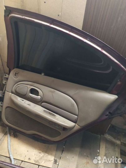 Двери chrysler 300м