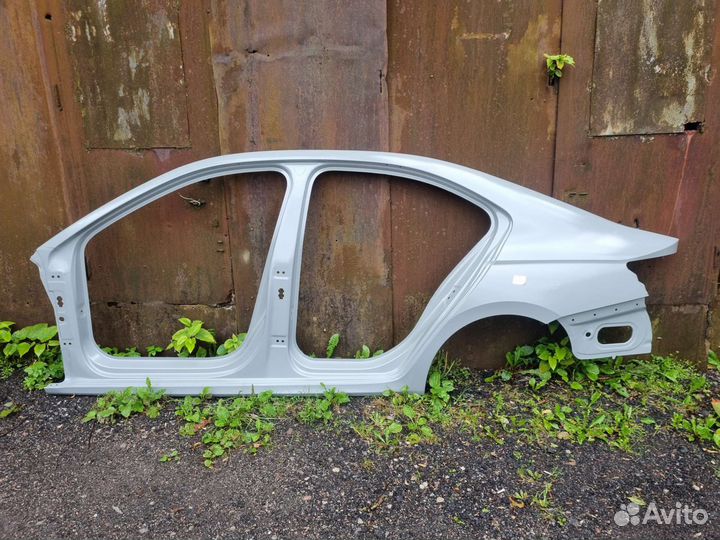 Боковина левая Skoda Octavia 4 A8