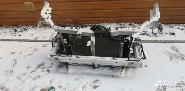 Радиатор Toyota Avensis ZRT272 3ZR-FAE