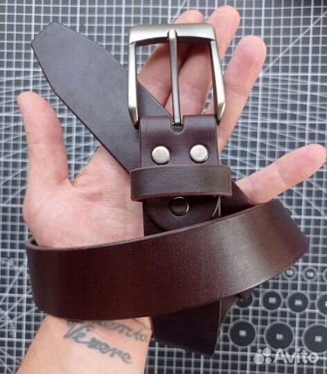 Мужской кожаный ремень ручной работы