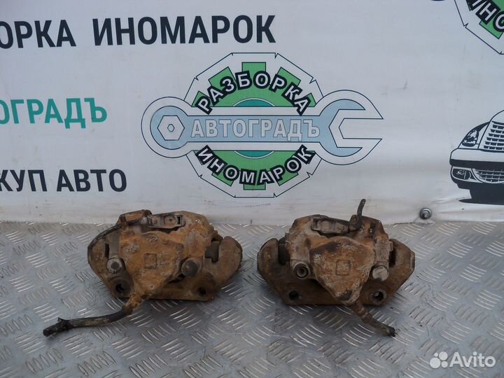 Суппорт тормозной передний Mercedes Benz W210 2.0