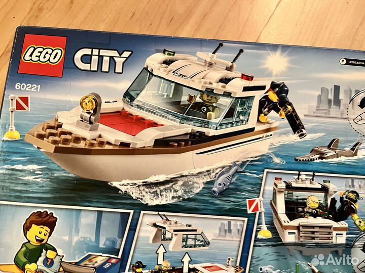 Lego city 60221 новый