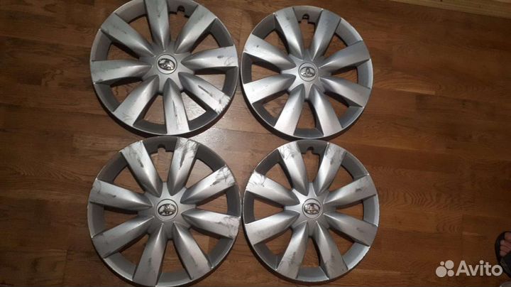 Колпаки на тойота R-16