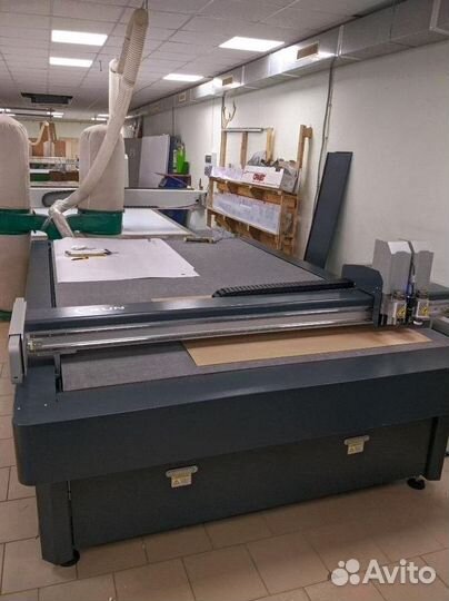 Планшетный режущий плоттер T-CUT-2516 (2500мм-ось
